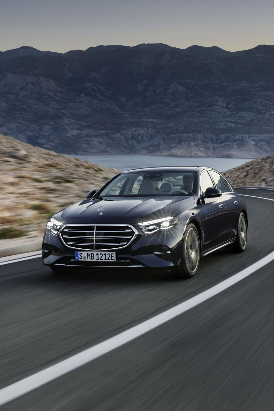 Mercedes Benz E-Klasse And Predecessors photo 11