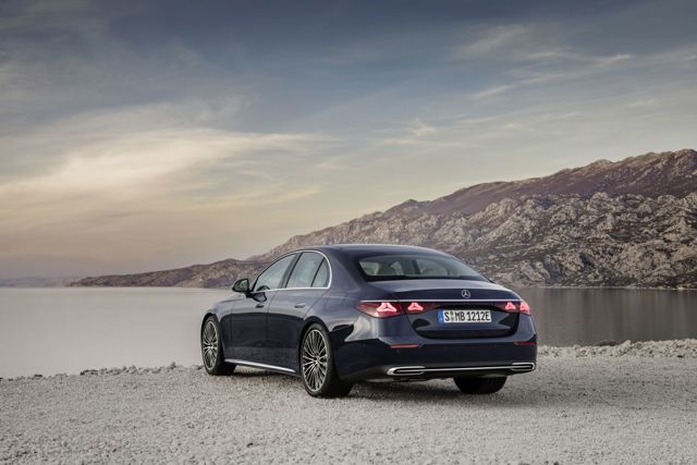 Mercedes Benz E-Klasse And Predecessors photo 18