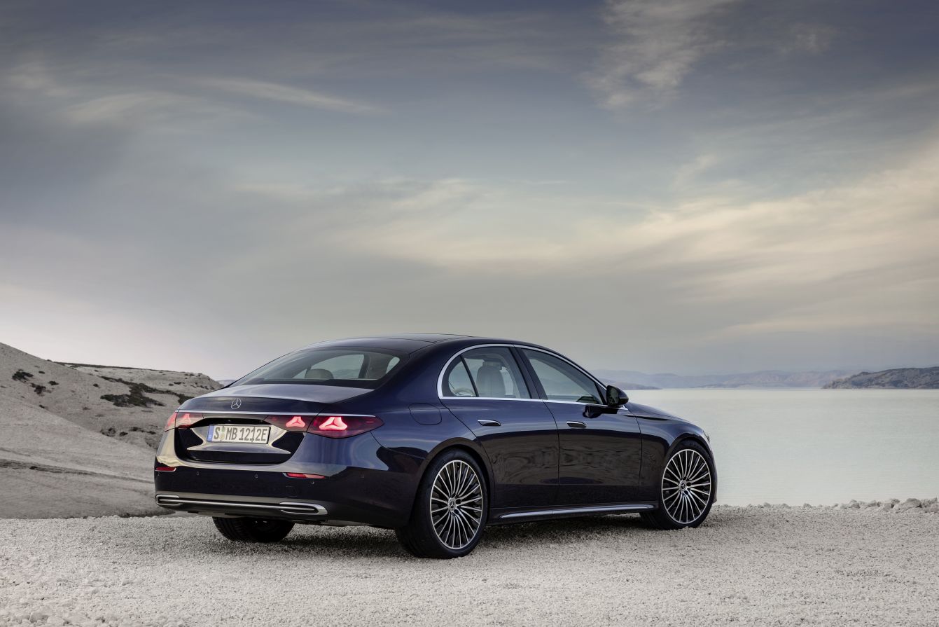 Mercedes Benz E-Klasse And Predecessors photo 19