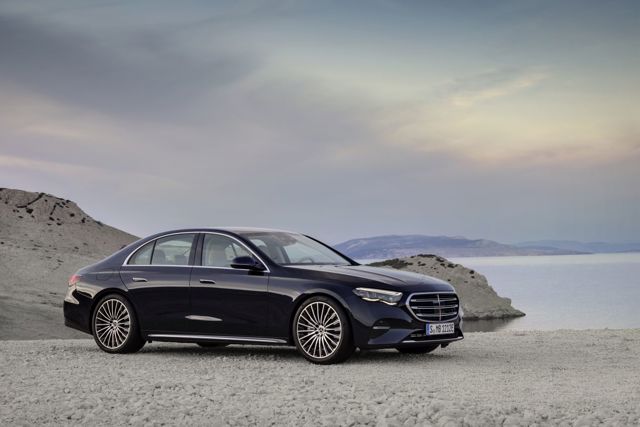 Mercedes Benz E-Klasse And Predecessors photo 21