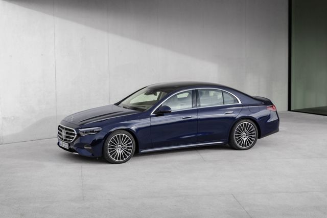 Mercedes Benz E-Klasse And Predecessors photo 30