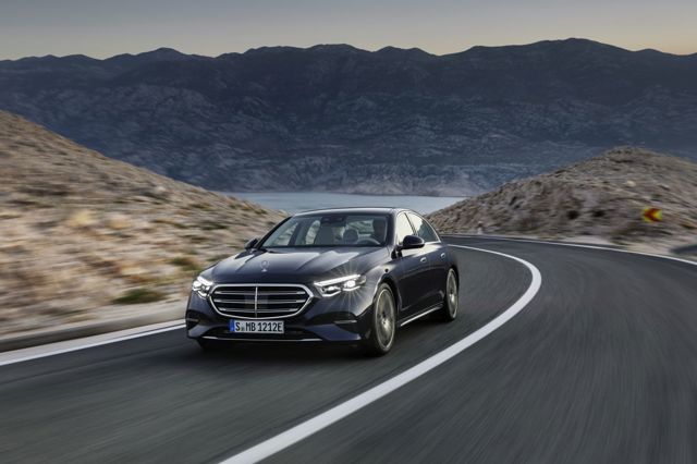 MERCEDES BENZ E-Klasse and predecessors