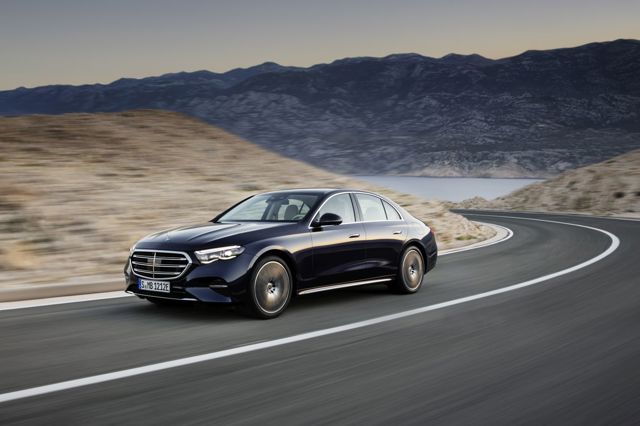 Mercedes Benz E-Klasse And Predecessors photo 2