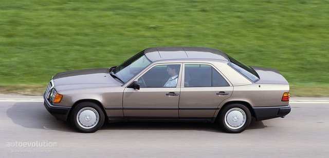 Mercedes Benz E-Klasse And Predecessors photo 5