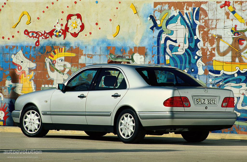 MERCEDES BENZ E-Klasse and predecessors