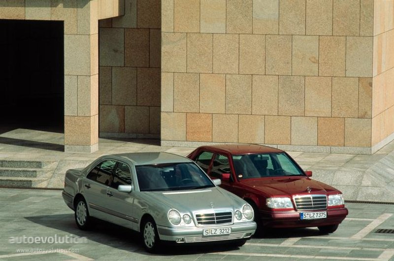 Mercedes Benz E-Klasse And Predecessors photo 17