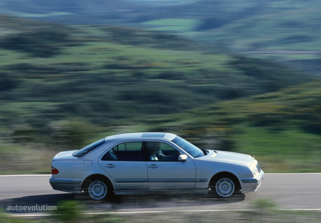 MERCEDES BENZ E-Klasse and predecessors