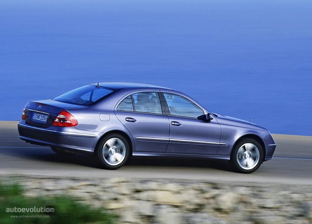Mercedes Benz E-Klasse And Predecessors photo 3