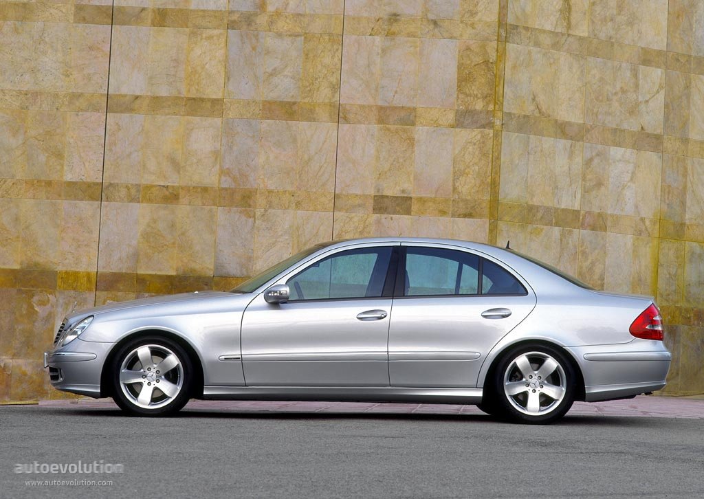 Mercedes Benz E-Klasse And Predecessors photo 6