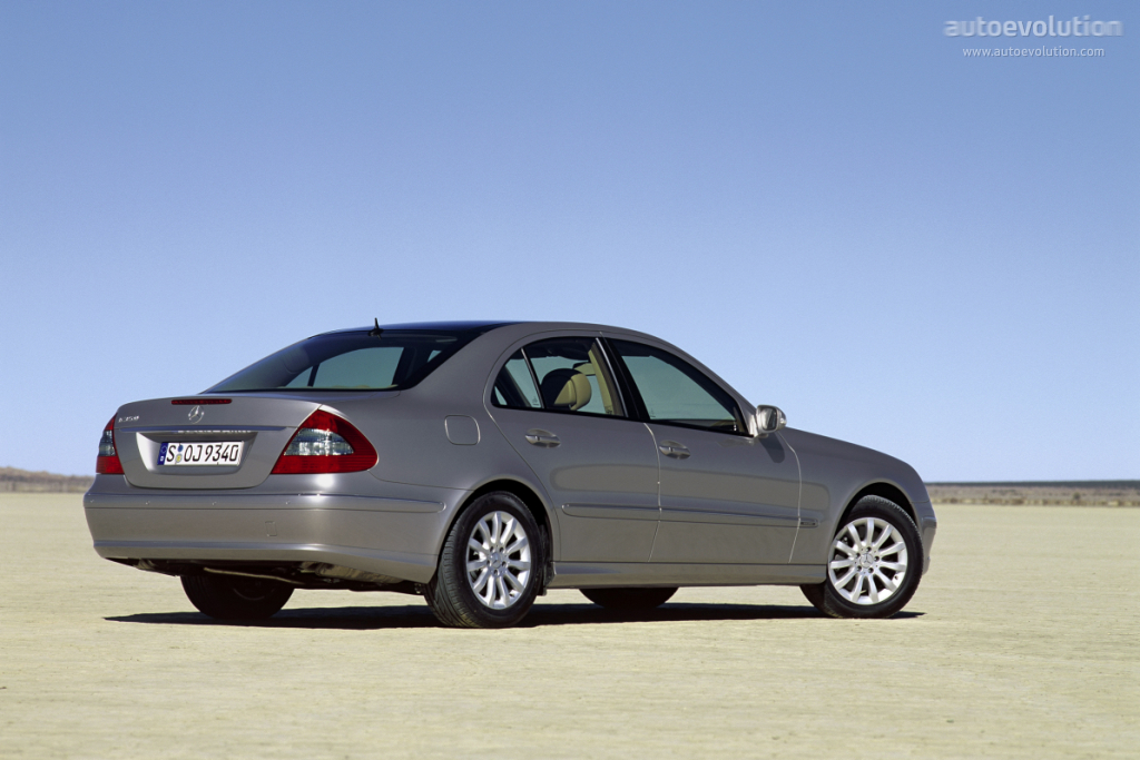 Mercedes Benz E-Klasse And Predecessors photo 2