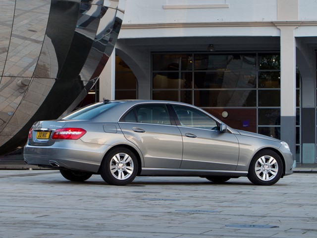 Mercedes Benz E-Klasse And Predecessors photo 77