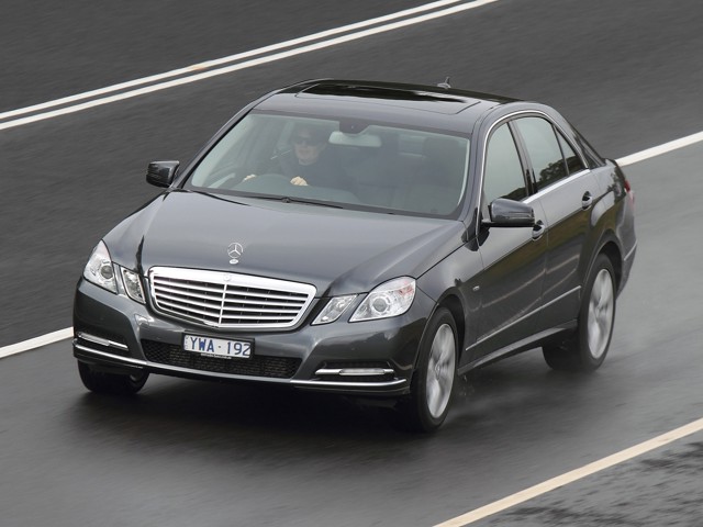 Mercedes Benz E-Klasse And Predecessors photo 88