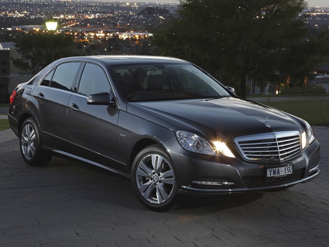 Mercedes Benz E-Klasse And Predecessors photo 89