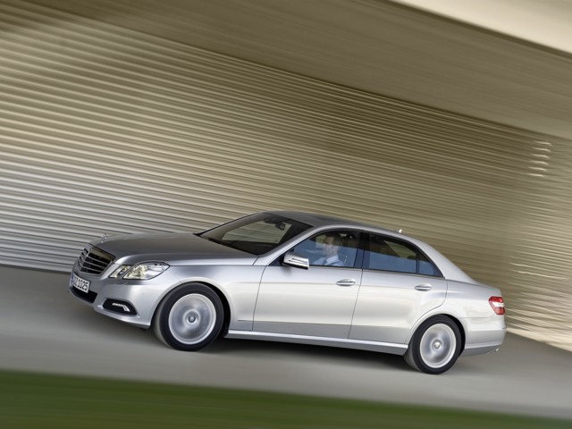 Mercedes Benz E-Klasse And Predecessors photo 23