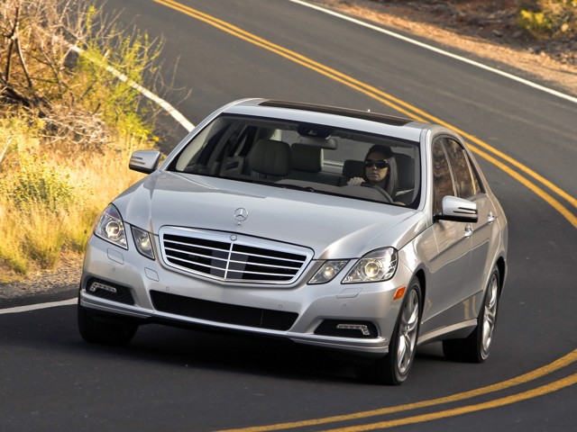 Mercedes Benz E-Klasse And Predecessors photo 35