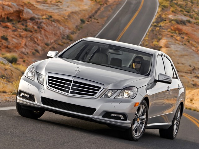 Mercedes Benz E-Klasse And Predecessors photo 37
