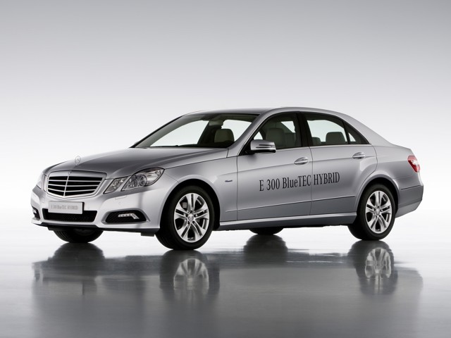 Mercedes Benz E-Klasse And Predecessors photo 38