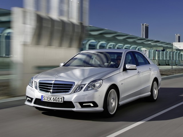 Mercedes Benz E-Klasse And Predecessors photo 42