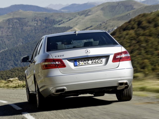 Mercedes Benz E-Klasse And Predecessors photo 43