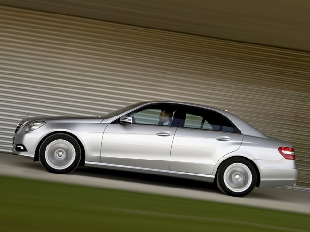 Mercedes Benz E-Klasse And Predecessors photo 44