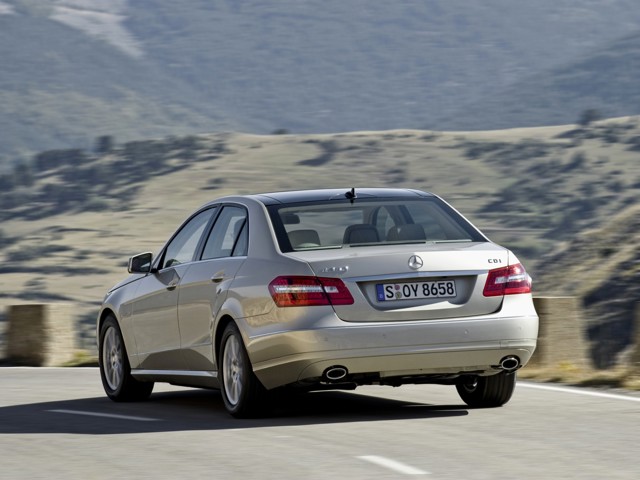 Mercedes Benz E-Klasse And Predecessors photo 46