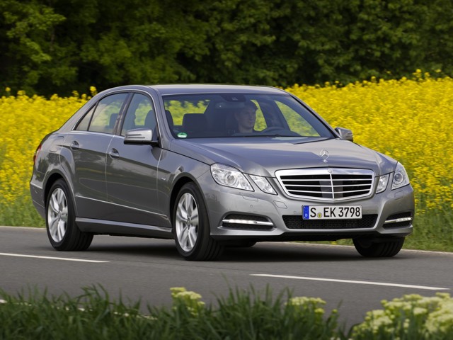 Mercedes Benz E-Klasse And Predecessors photo 49