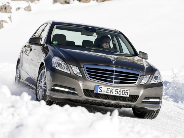 Mercedes Benz E-Klasse And Predecessors photo 57