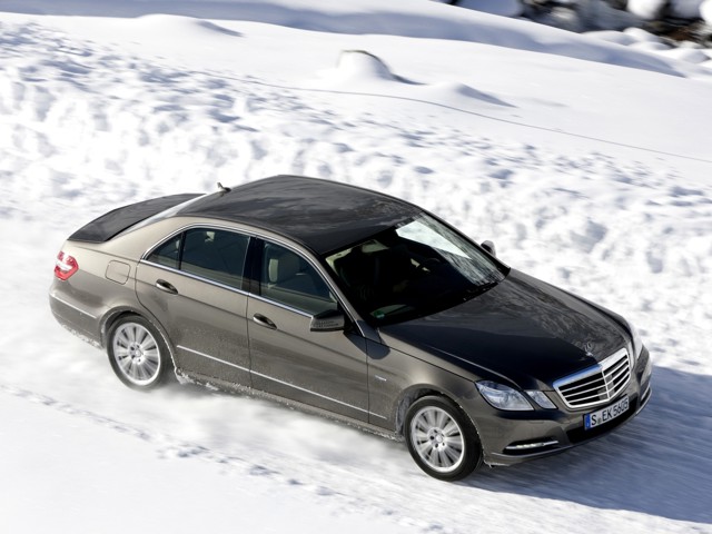 Mercedes Benz E-Klasse And Predecessors photo 58