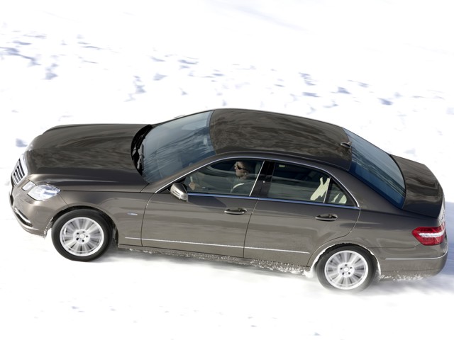 Mercedes Benz E-Klasse And Predecessors photo 59