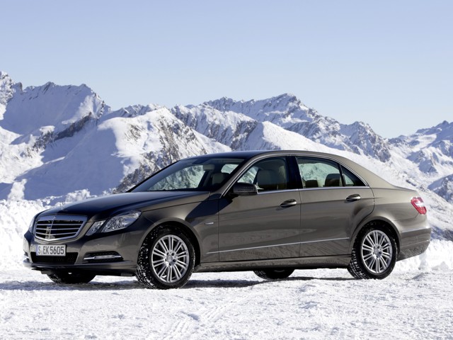 Mercedes Benz E-Klasse And Predecessors photo 61