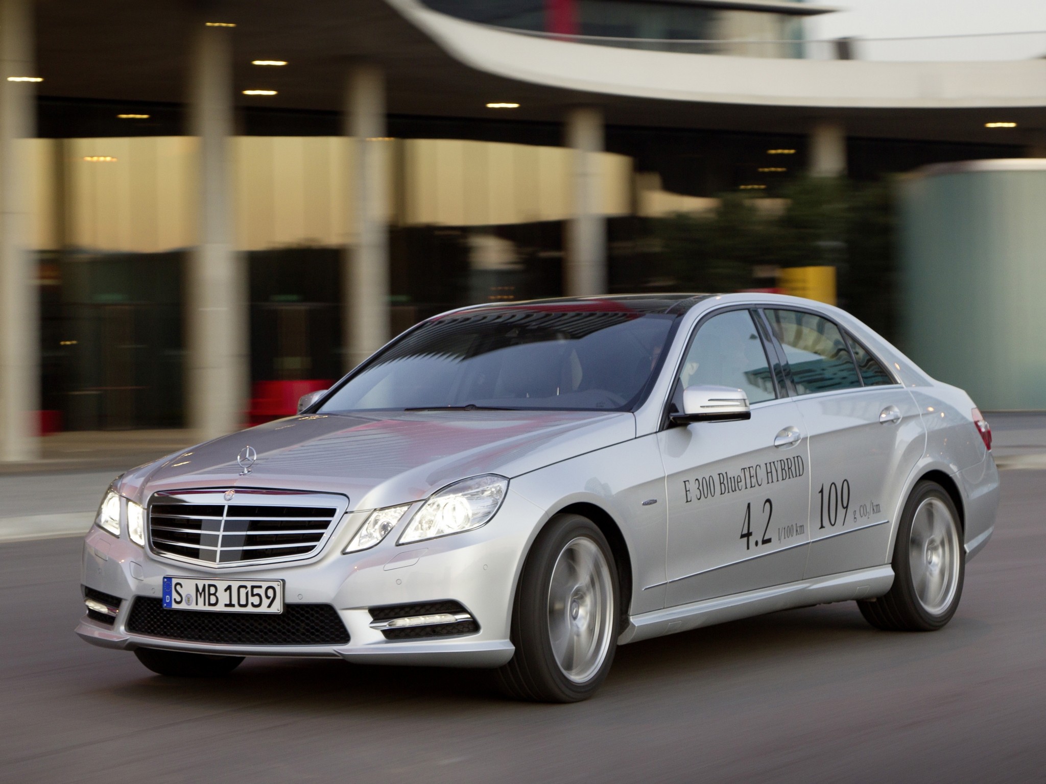 Mercedes Benz E-Klasse And Predecessors photo 67