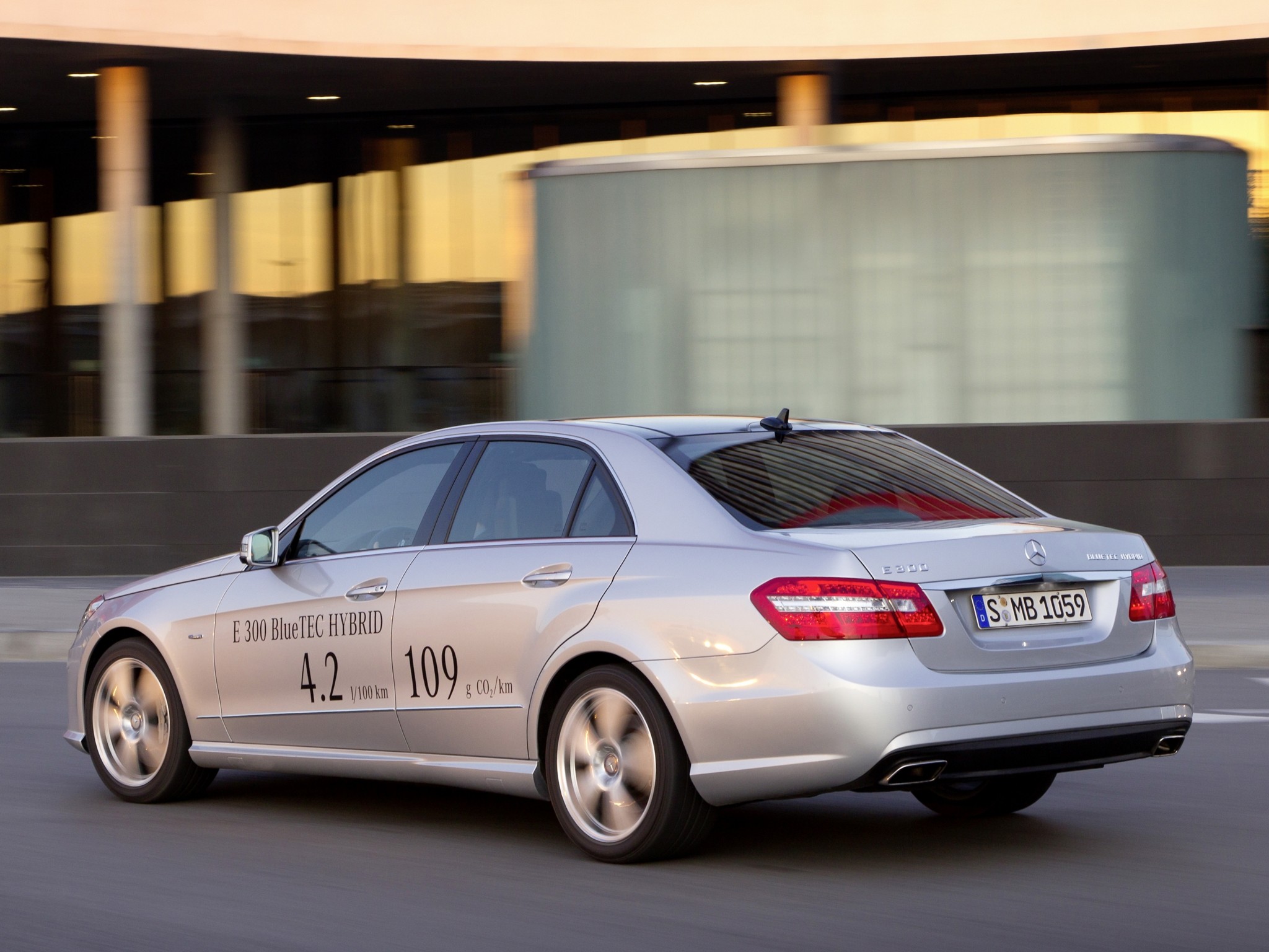 Mercedes Benz E-Klasse And Predecessors photo 68