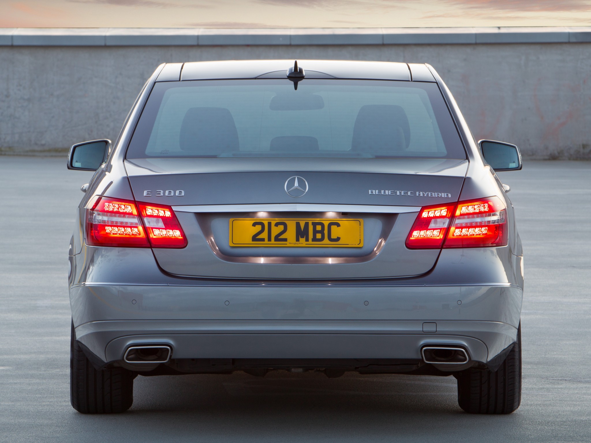 Mercedes Benz E-Klasse And Predecessors photo 75