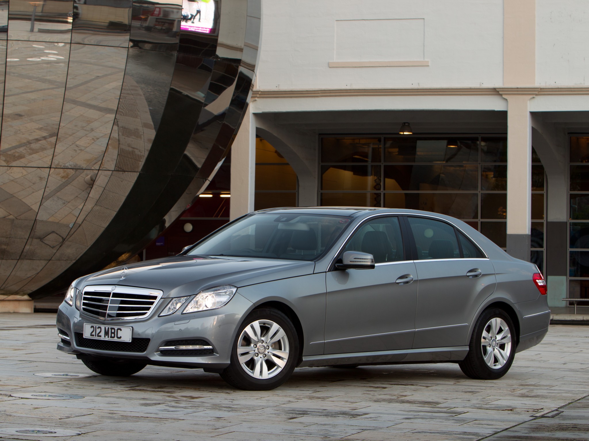 Mercedes Benz E-Klasse And Predecessors photo 76