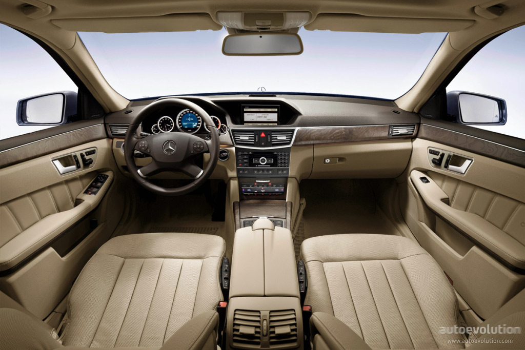 Mercedes Benz E-Klasse And Predecessors photo 91