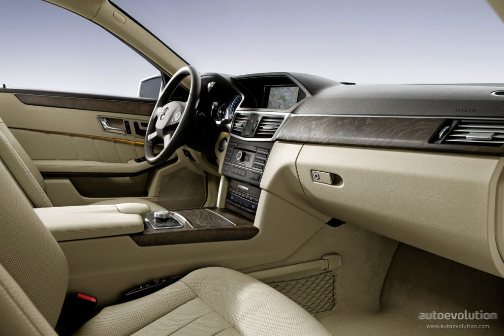 Mercedes Benz E-Klasse And Predecessors photo 97
