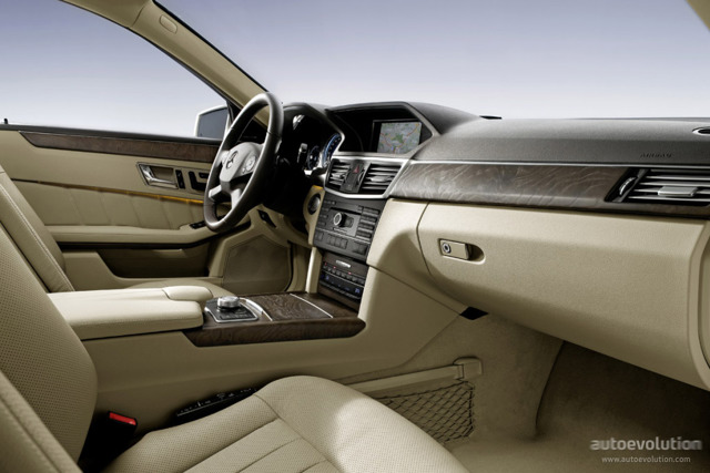 Mercedes Benz E-Klasse And Predecessors photo 97