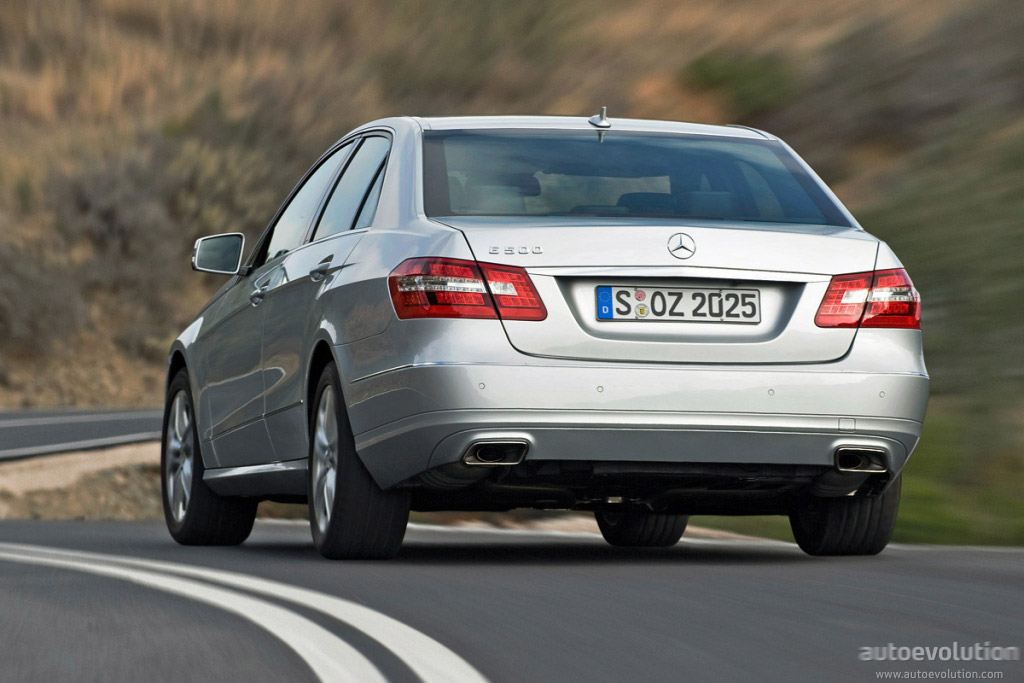 Mercedes Benz E-Klasse And Predecessors photo 2