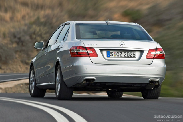 Mercedes Benz E-Klasse And Predecessors photo 2