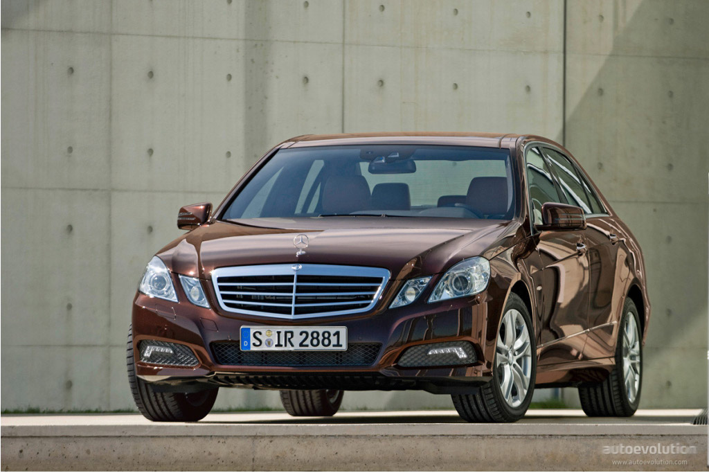Mercedes Benz E-Klasse And Predecessors photo 6