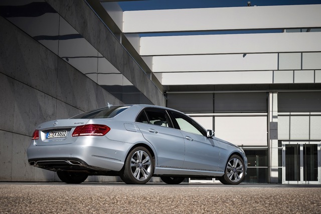 Mercedes Benz E-Klasse And Predecessors photo 93