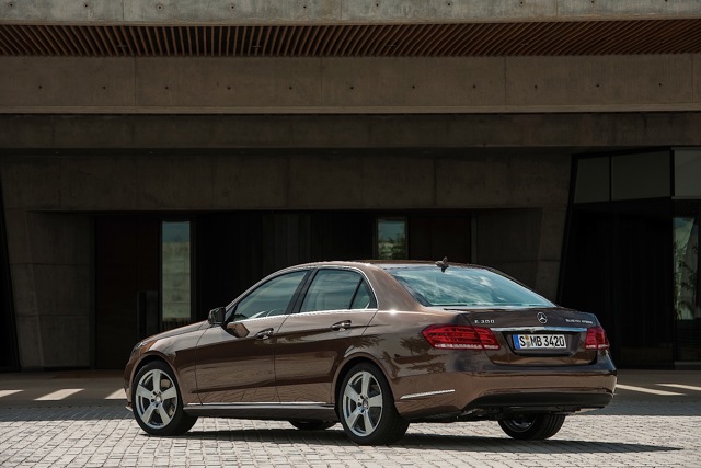 Mercedes Benz E-Klasse And Predecessors photo 3