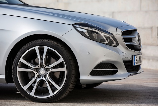 Mercedes Benz E-Klasse And Predecessors photo 32
