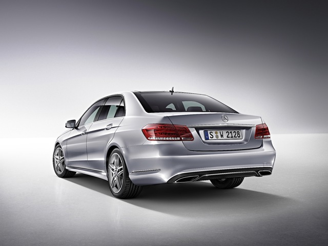 Mercedes Benz E-Klasse And Predecessors photo 45