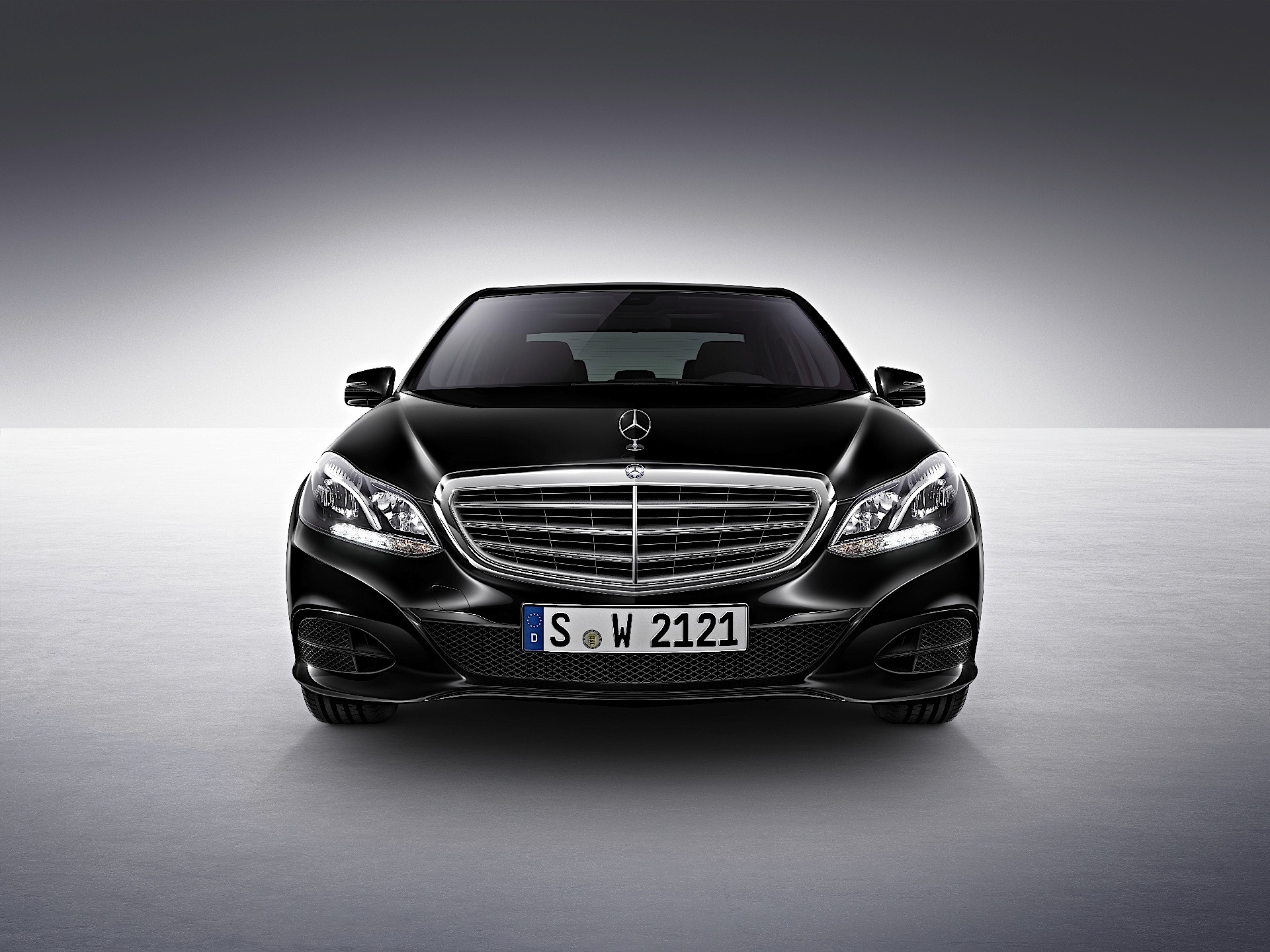 Mercedes Benz E-Klasse And Predecessors photo 48