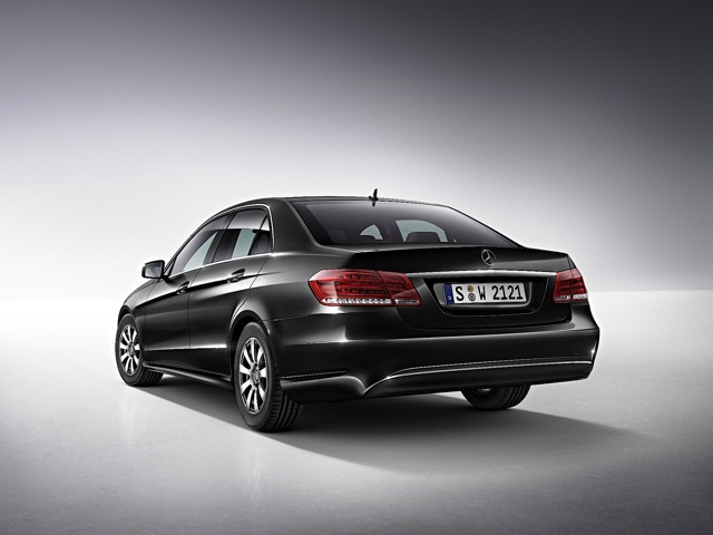 Mercedes Benz E-Klasse And Predecessors photo 50