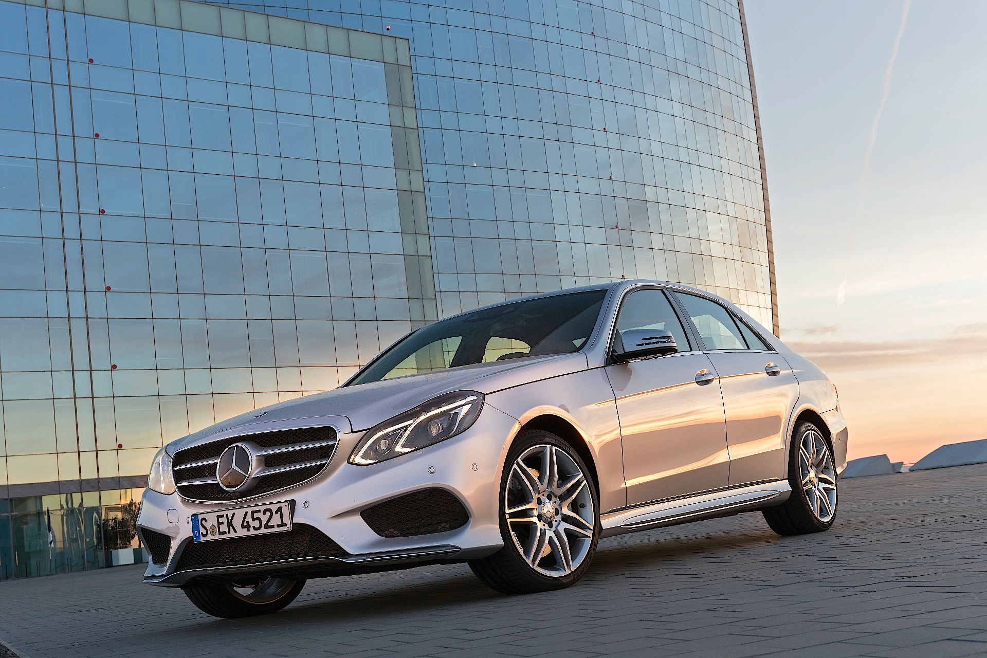 Mercedes Benz E-Klasse And Predecessors photo 71