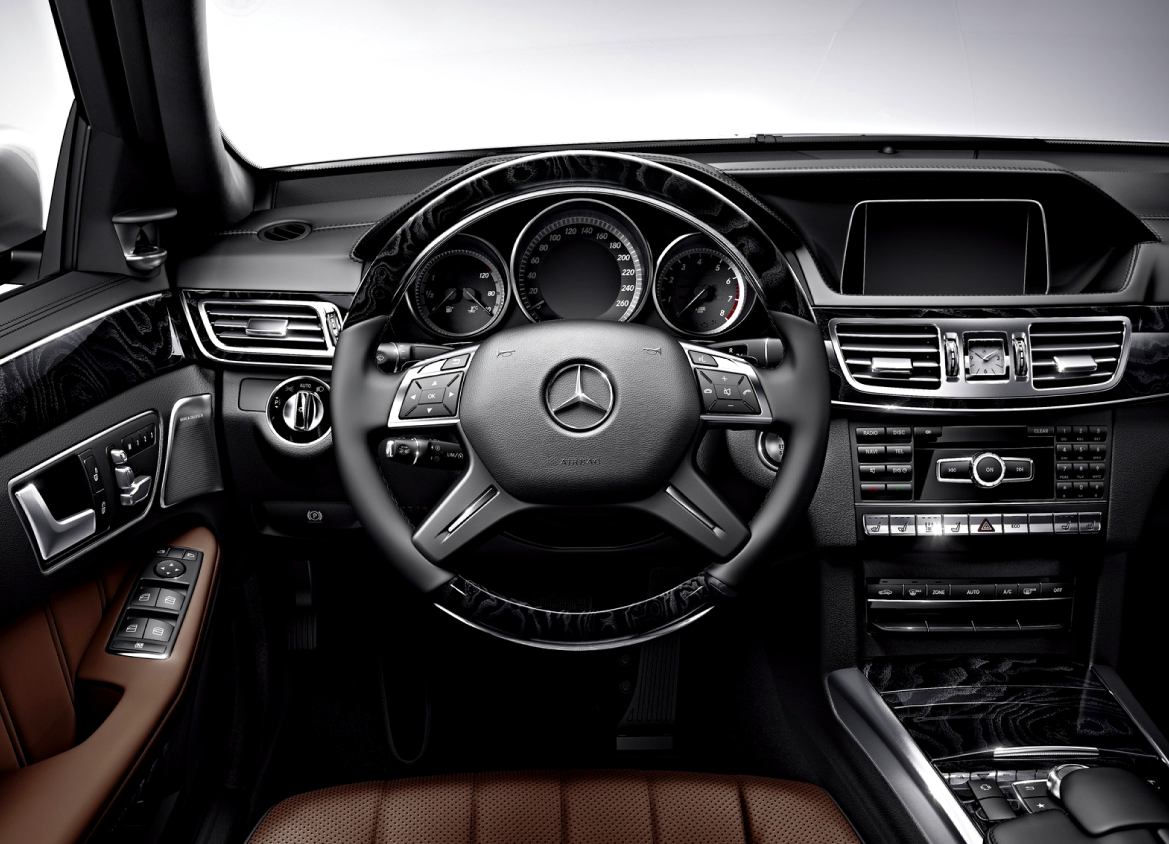 Mercedes Benz E-Klasse And Predecessors photo 101