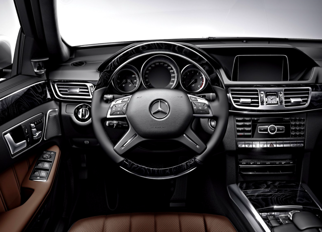 Mercedes Benz E-Klasse And Predecessors photo 101