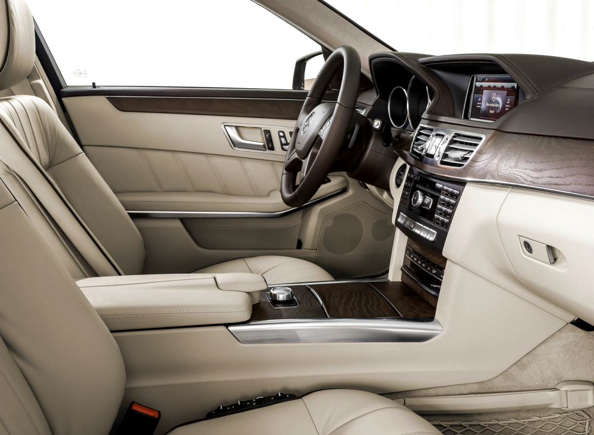 Mercedes Benz E-Klasse And Predecessors photo 103